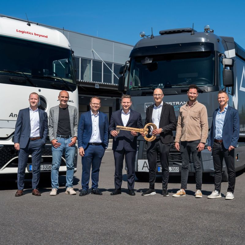 Handover of Weisstrans